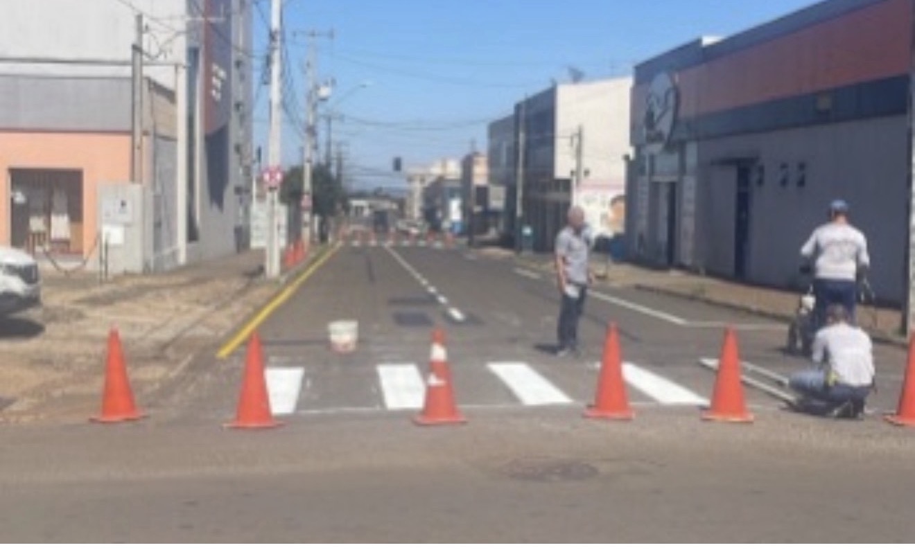 Rua Calu passa a ter sentido único em frente à Igreja Presbiteriana Renovada Central