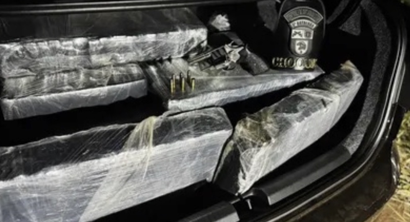 Operação policial termina com dois mortos e apreensão de 320 kg de maconha em Arapongas