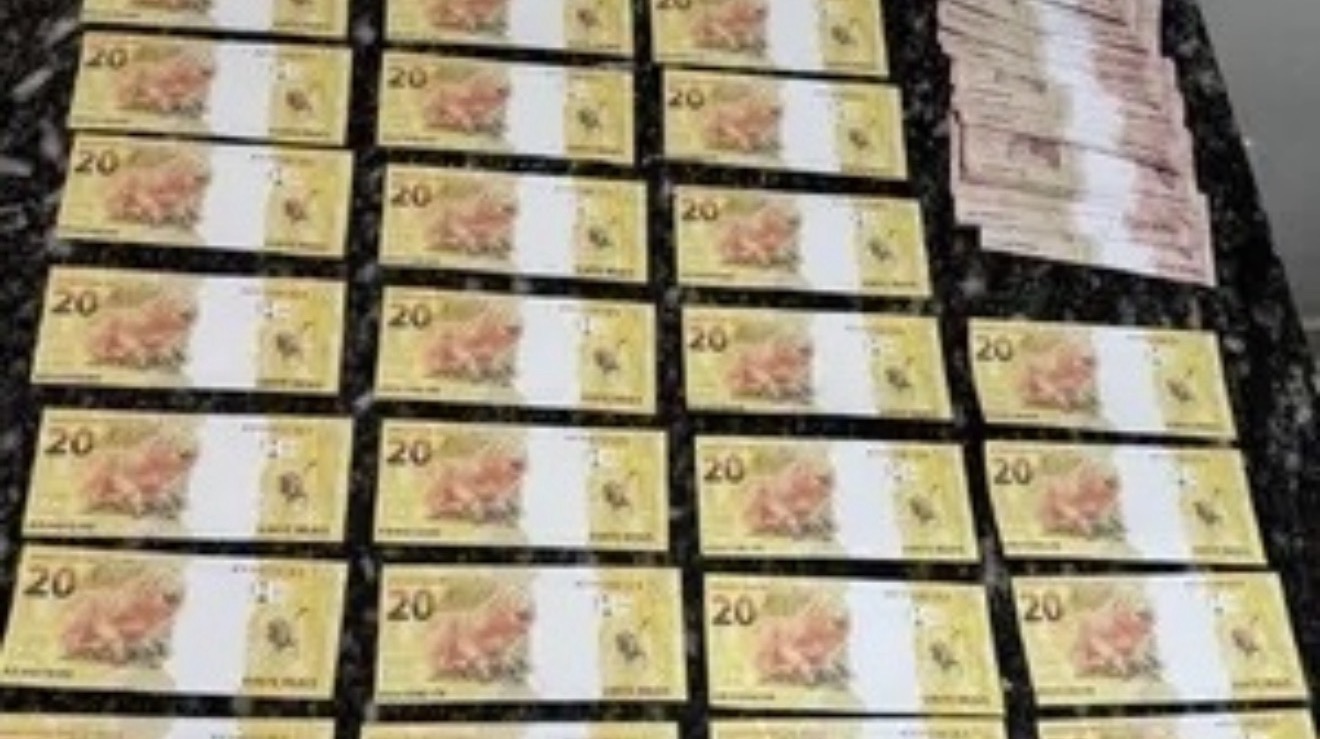 Flagrante em Arapongas: jovem é preso ao receber dinheiro falso pelos Correios