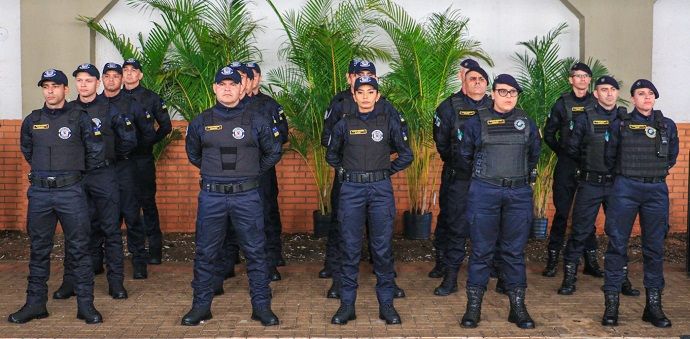 Arapongas fortalece segurança pública formando 12 novos guardas municipais