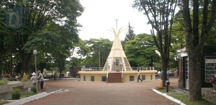 Arapongas adota nova tecnologia para gestão de cemitério