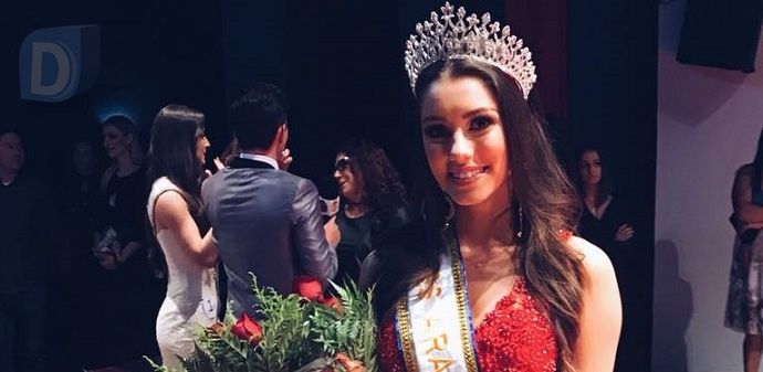 Isabela Stella é eleita Miss Arapongas 2017