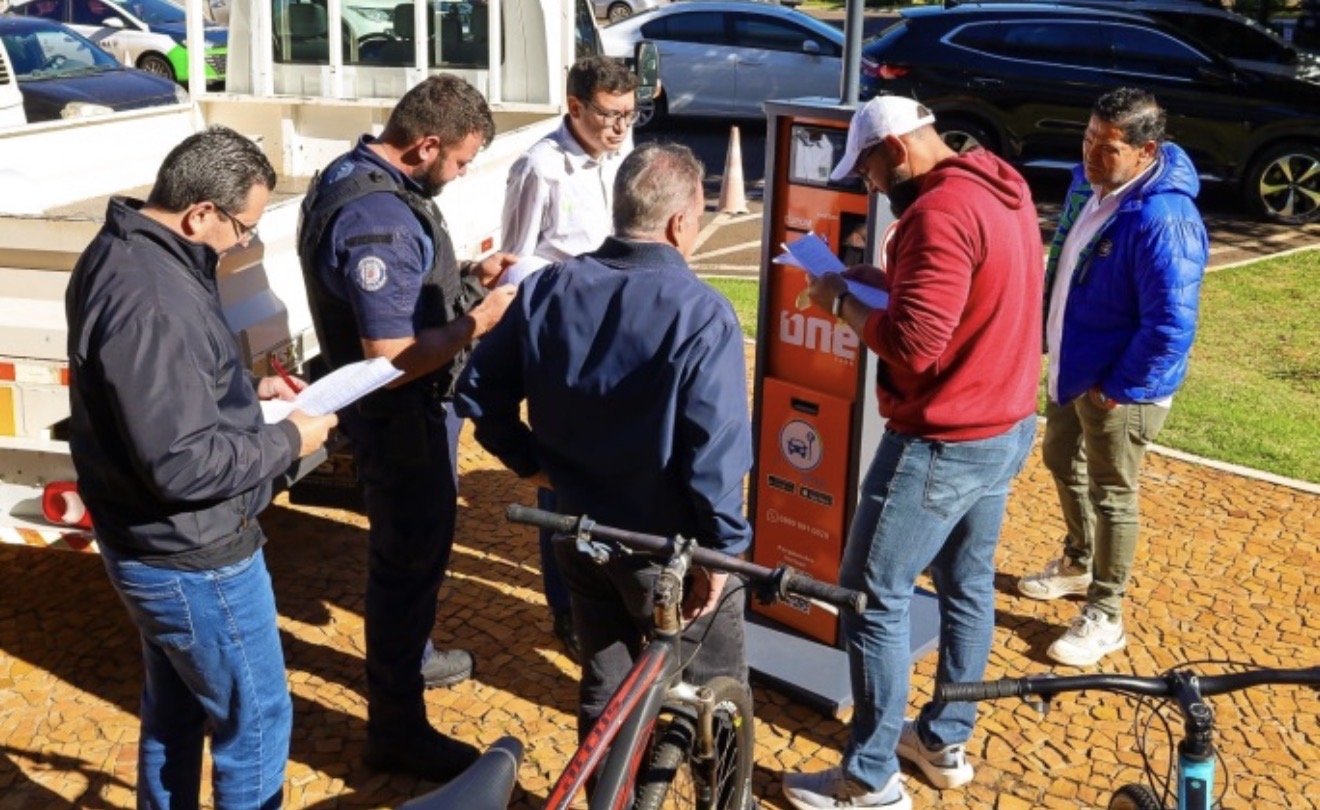 Empresa apresenta modelo de sistema para o estacionamento rotativo de Arapongas