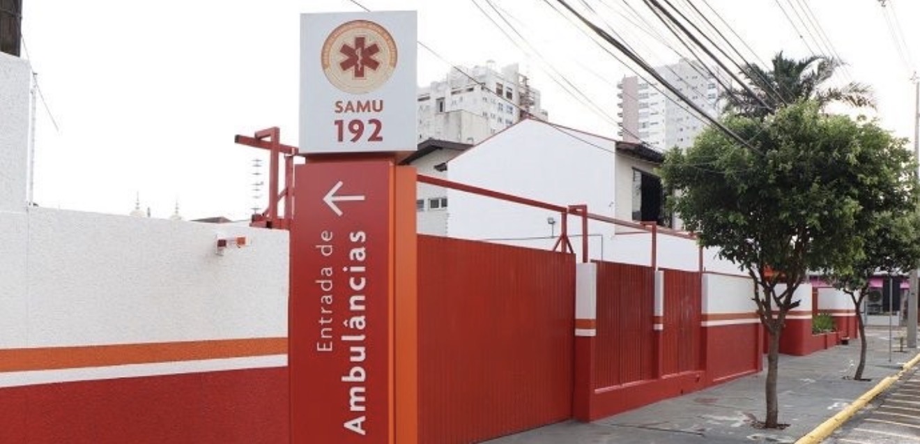 Homem desmaia após ser atingido por galho durante poda de árvore em arapongas