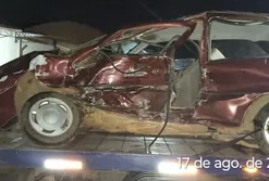 Manobra de retorno termina em acidente e deixa três feridos na PR-444