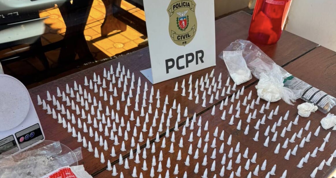 Polícia apreende drogas e materiais utilizados para distribuição de entorpecentes em Arapongas