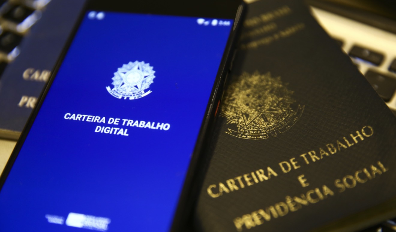 Prefeitura de Arapongas divulga 190 vagas de emprego para esta semana