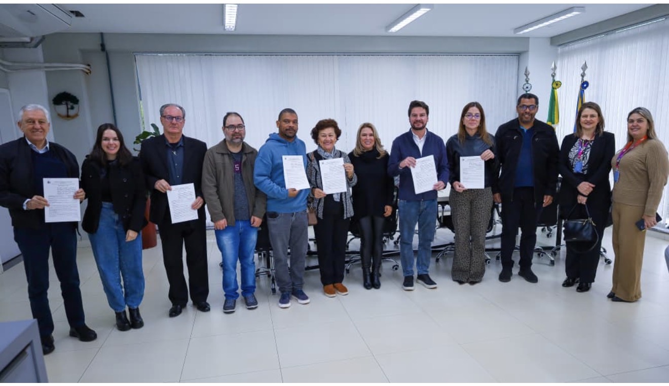 Prefeitura de Arapongas formaliza repasse de R$ 540 mil para entidades por meio do Fundo Municipal Para a Infância e Adolescência