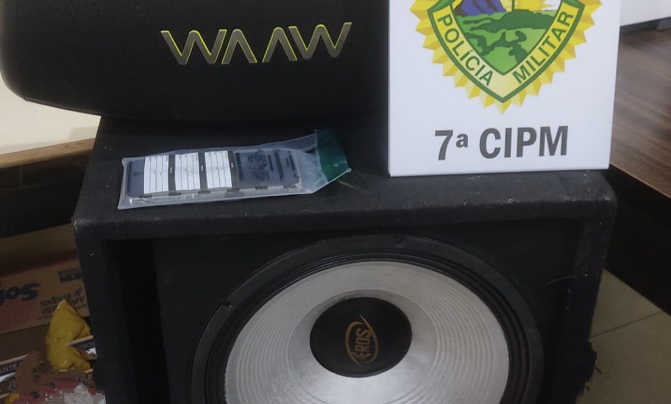 Som alto em chácara termina com apreensão de equipamentos em Arapongas